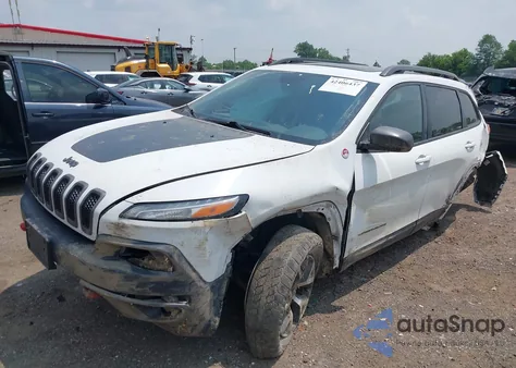 2017 Jeep Cherokee Trailhawk from USA, damaged, VIN 1C4PJMBSXHW657446